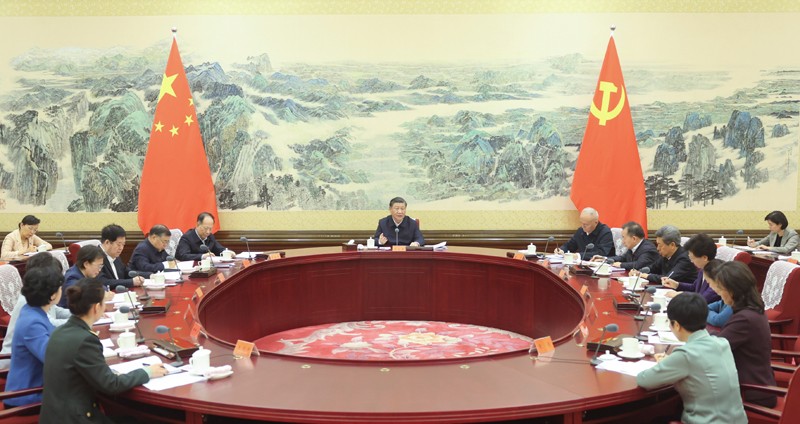 习近平在同全国妇联新一届领导班子成员集体谈话时强调：坚定不移走中国特色社会主义妇女发展道路 组织动员广大妇女为中国式现代化建设贡献巾帼力量