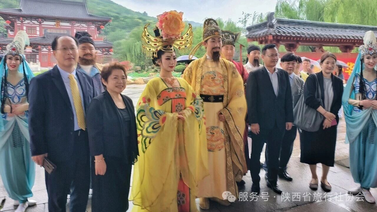 驻陕领事官员沉浸式体验华清宫《长恨歌》感受中国传统端午文化