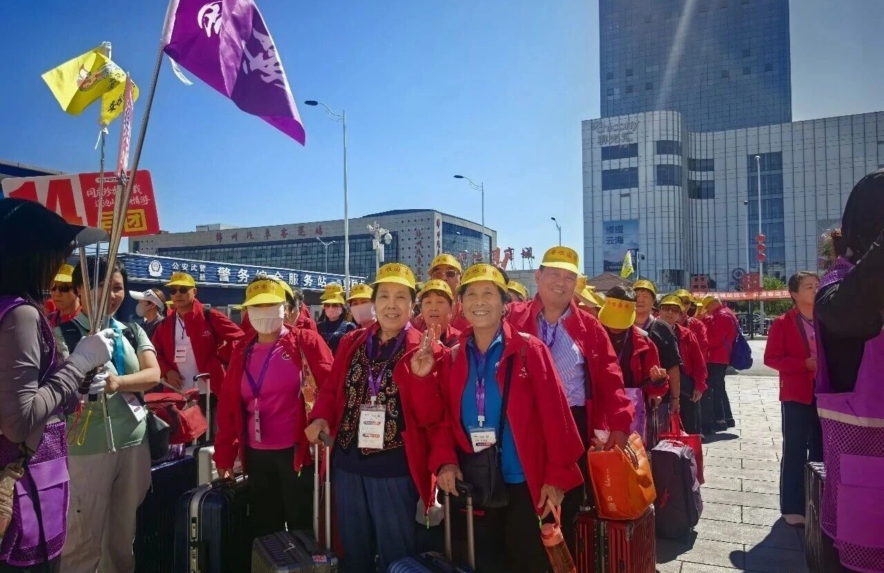 &ldquo;秦韵珍奥号&rdquo;大型银发旅游专列顺利抵锦