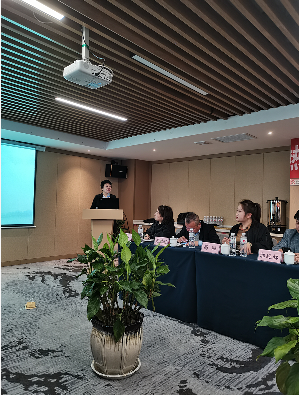 贺主任发言.png